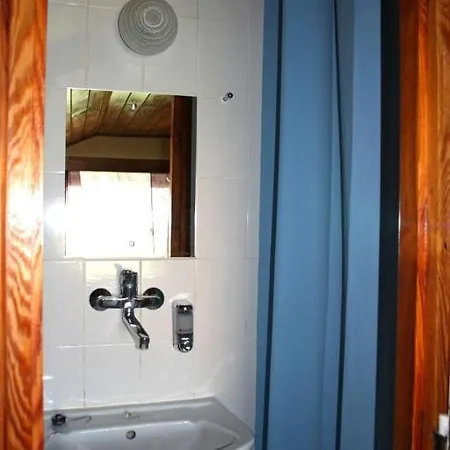 Hotel Nad Hladinou